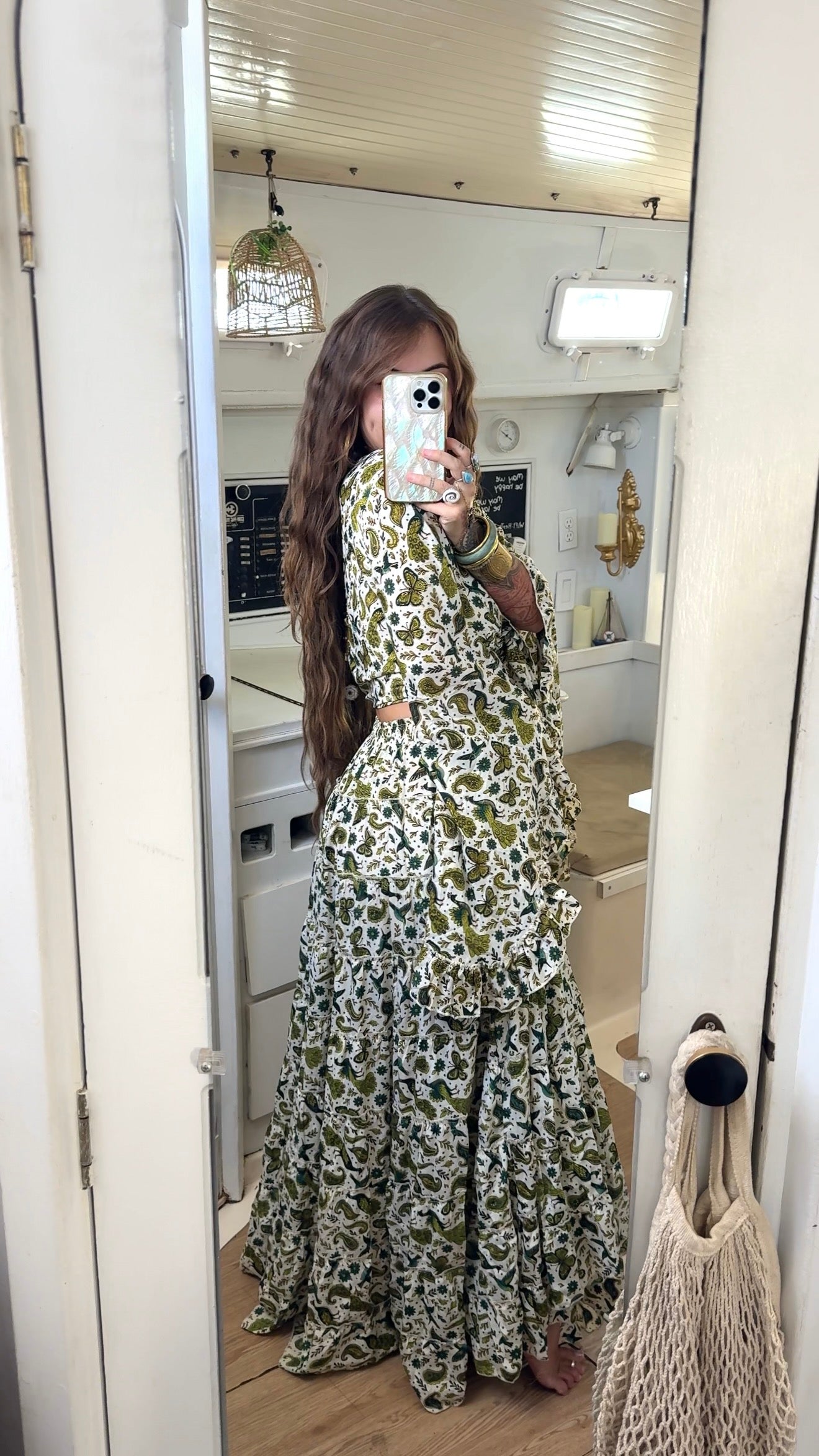 Pothos • Bell Sleeve Set