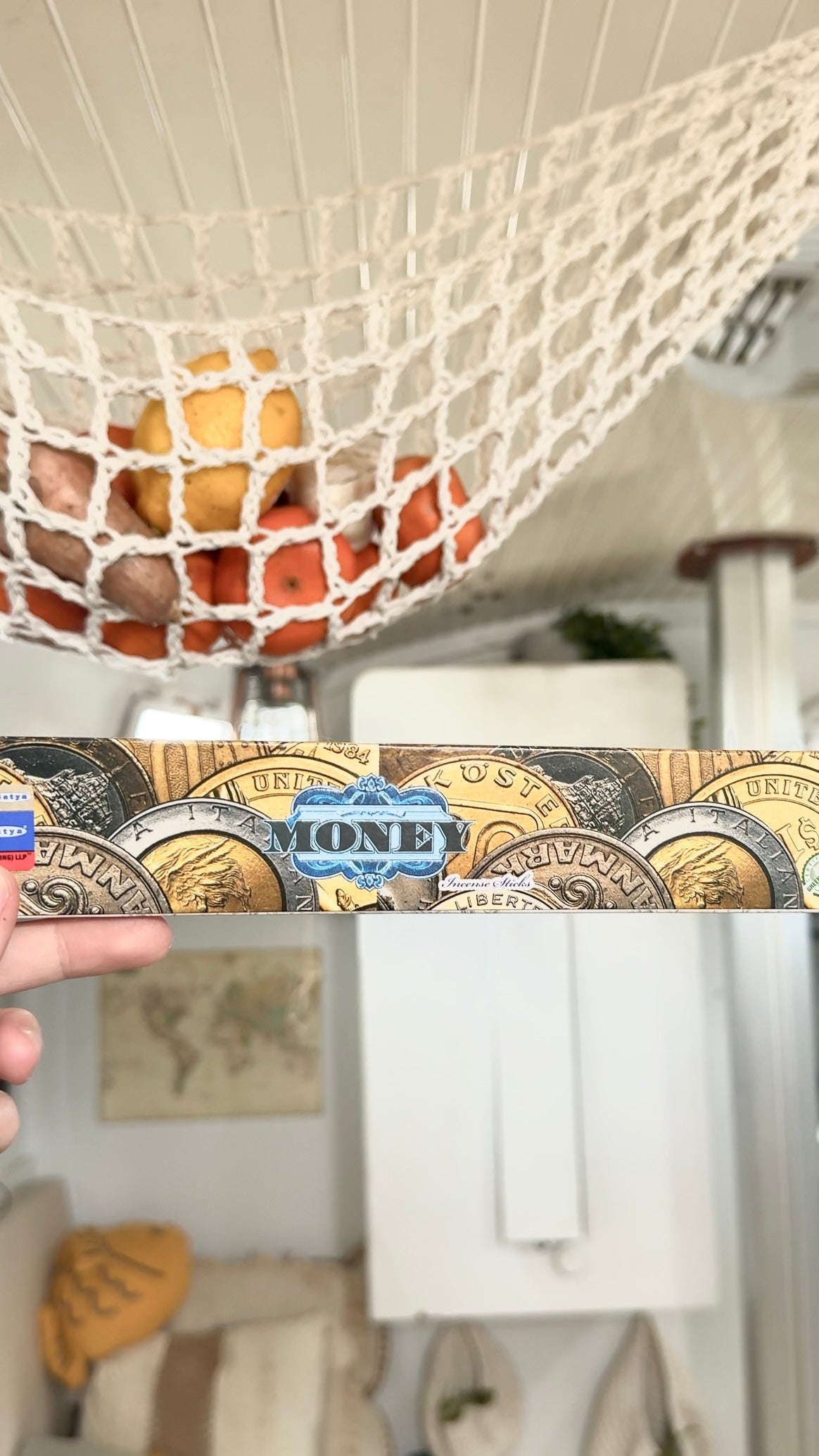 Abundance Incense • 9 Scents