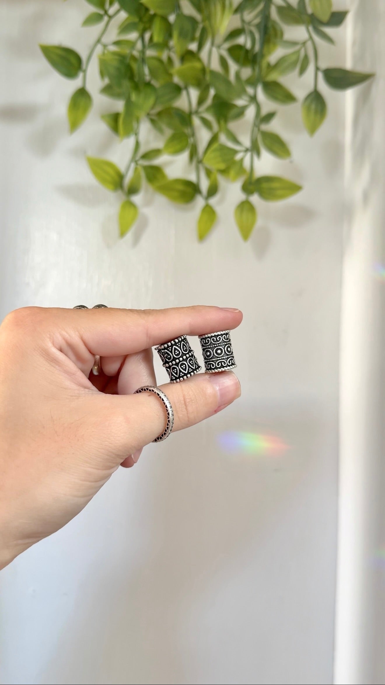 Knowing • Loc Bead