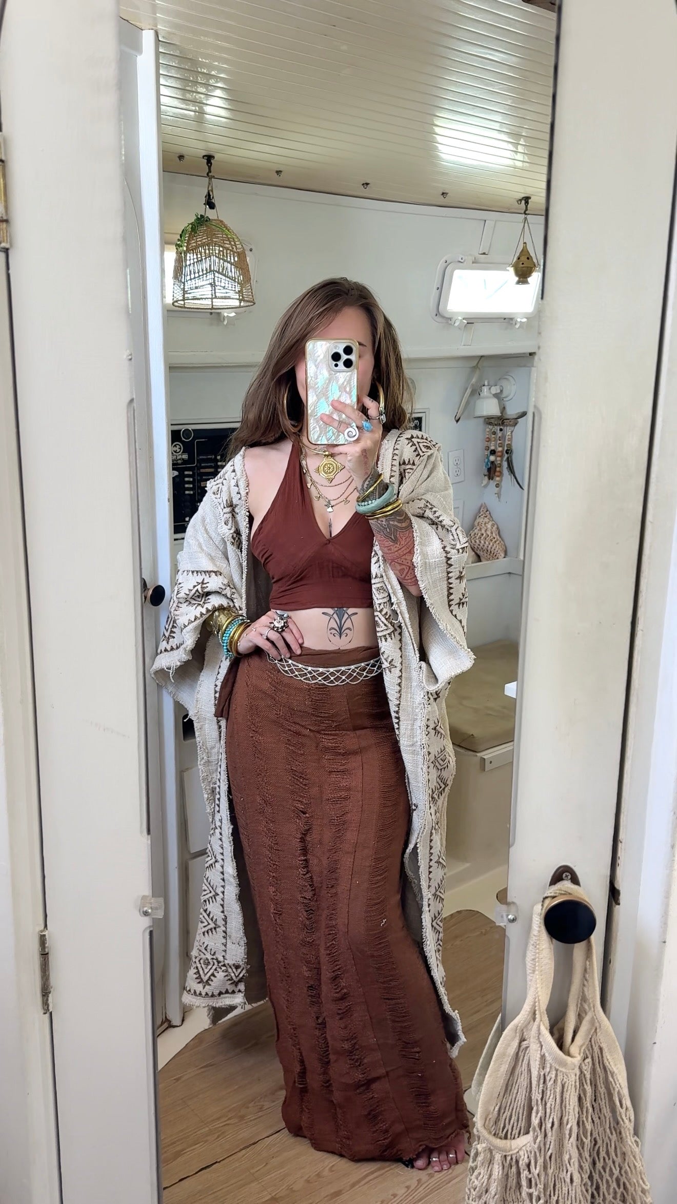 Flows • Belly Chain