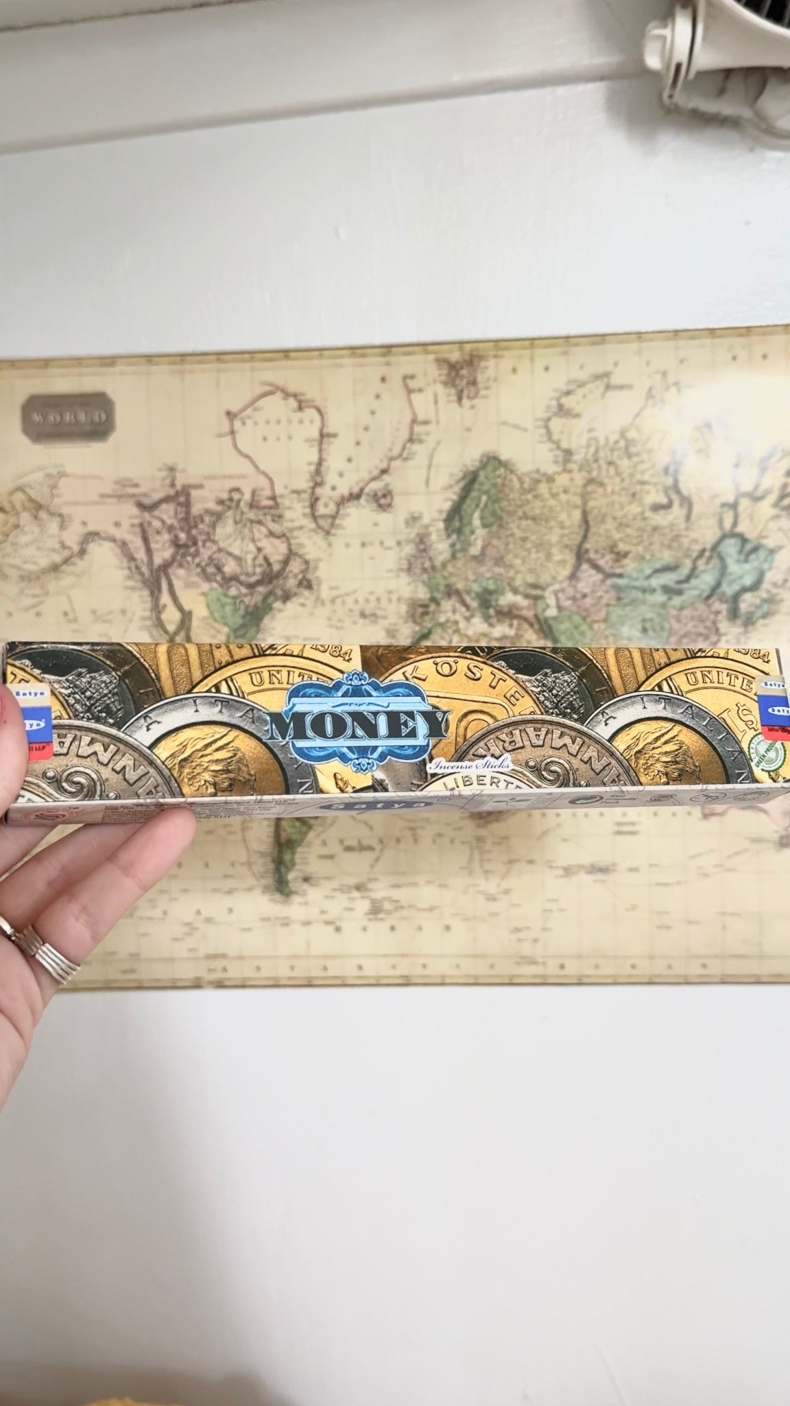 Abundance Incense • 9 Scents