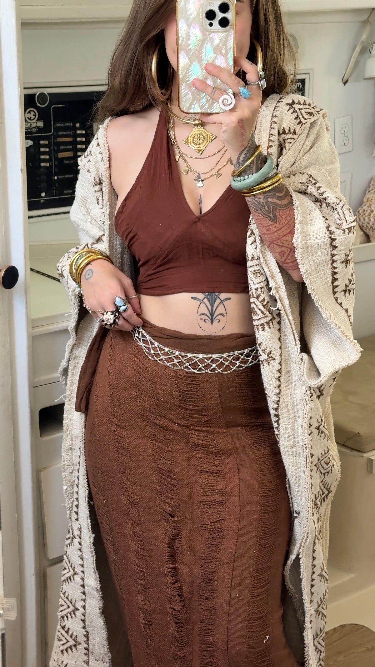 Flows • Belly Chain