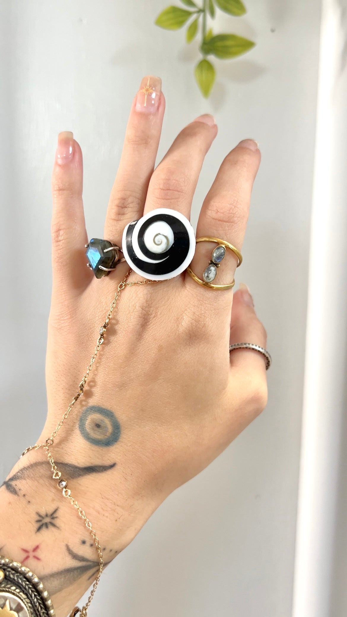 Eye Sea • Shell Ring/Dread Bead