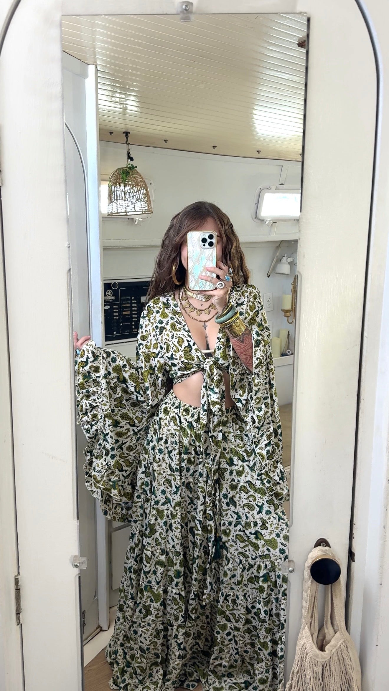 Pothos • Bell Sleeve Set